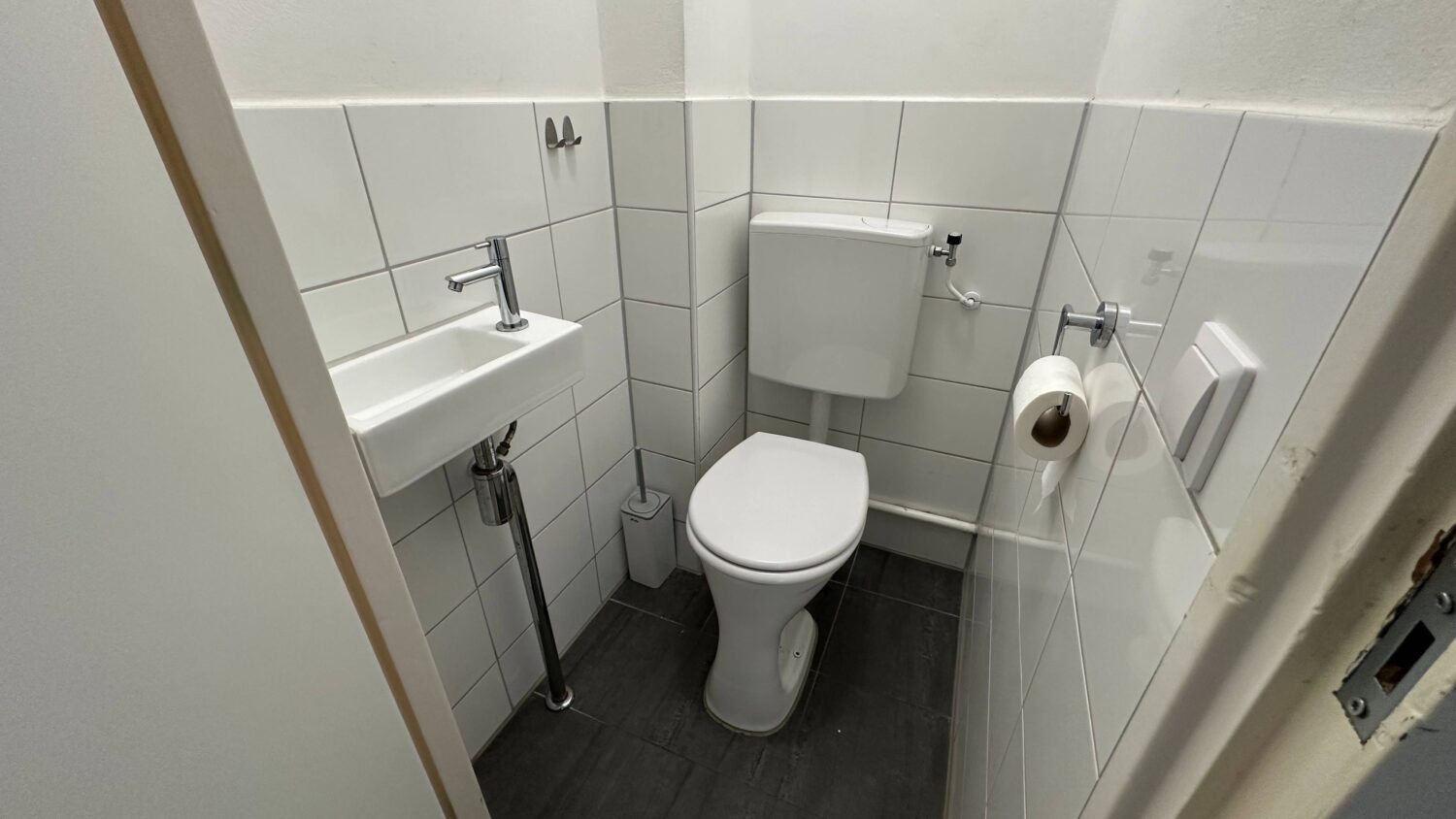 7_brokerobject_1770810476.961453