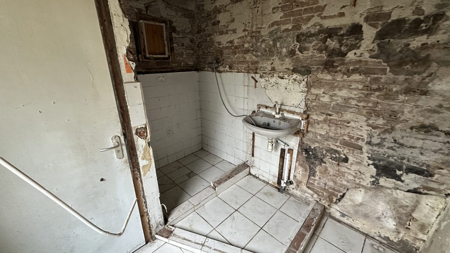 16_brokerobject_1770803317.056961