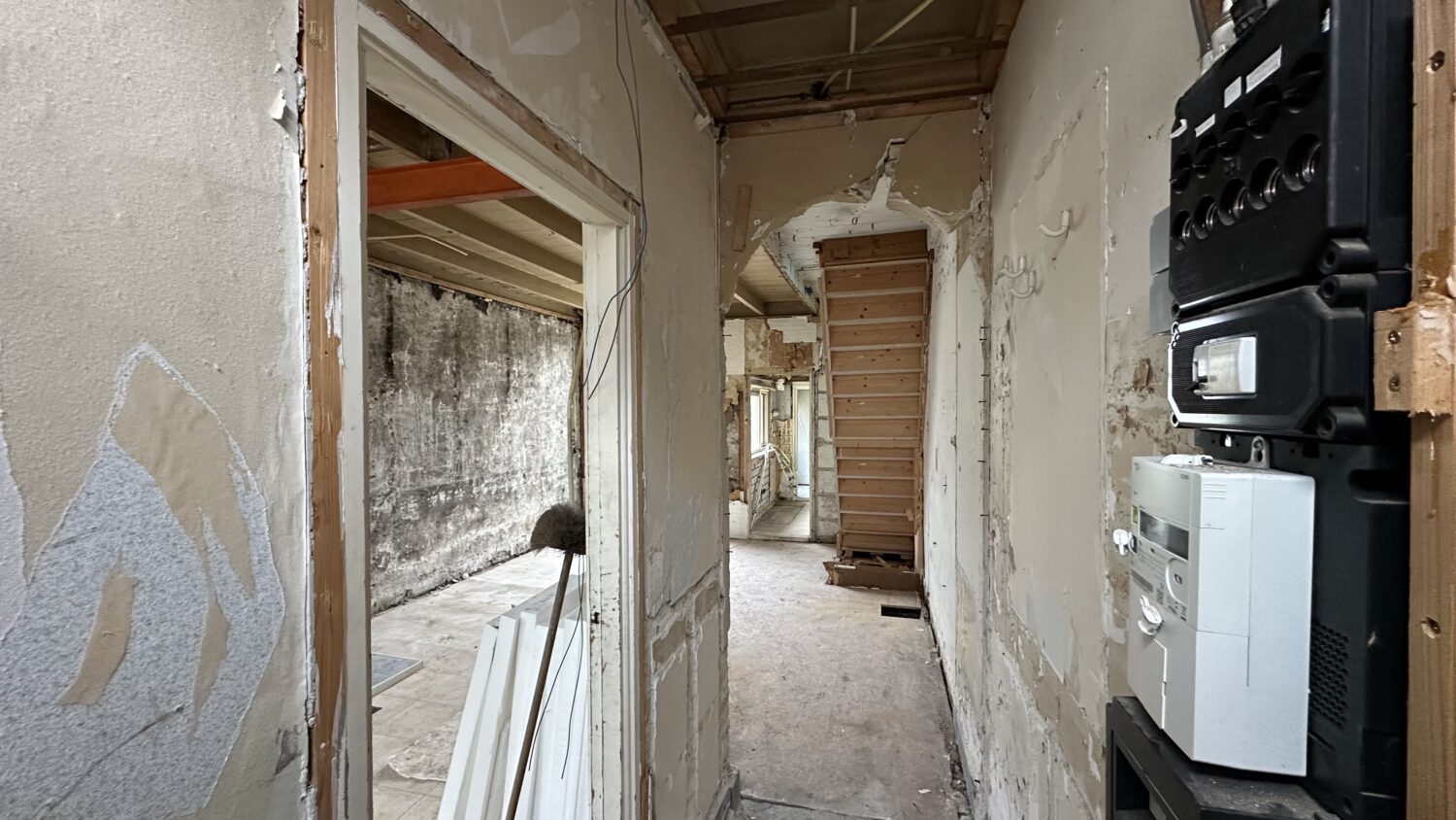 6_brokerobject_1770803316.840883